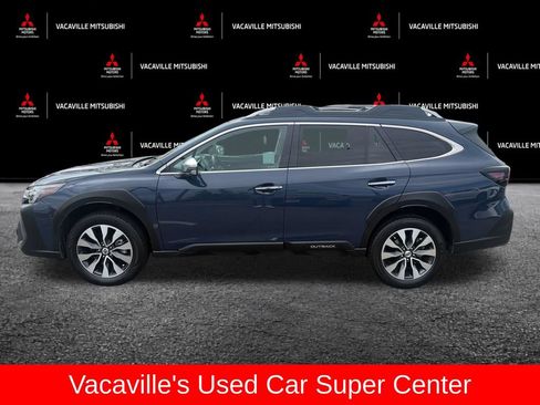Used 2023 Subaru Outback Touring XT AWD/4WD image 2