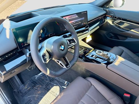 New 2026 BMW 530i w/ Executive Package image 27