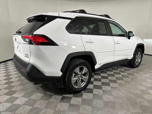 Used 2024 Toyota RAV4 XLE image 8