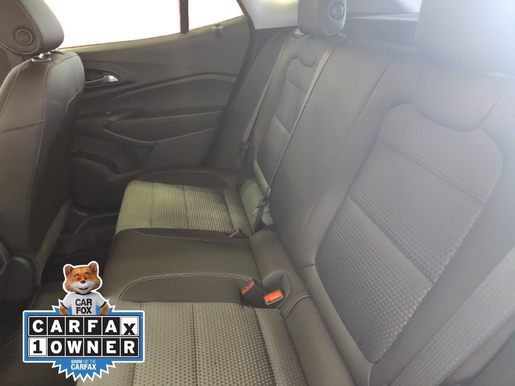 Used 2025 Chevrolet Trax LT FWD image 16