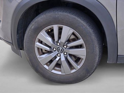 Used 2025 Nissan Pathfinder SV AWD/4WD image 10