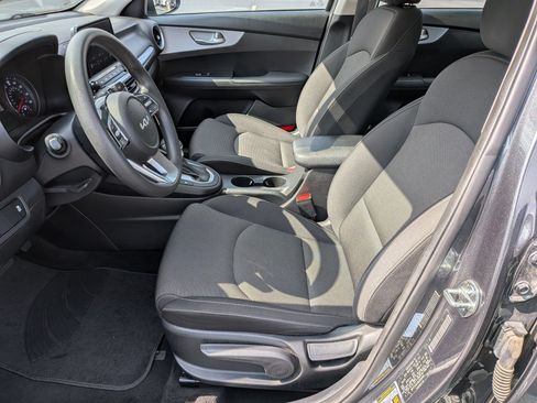 Used 2024 Kia Forte LXS FWD image 14