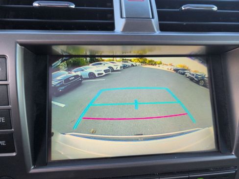 Used 2015 Lexus GX 460 image 10