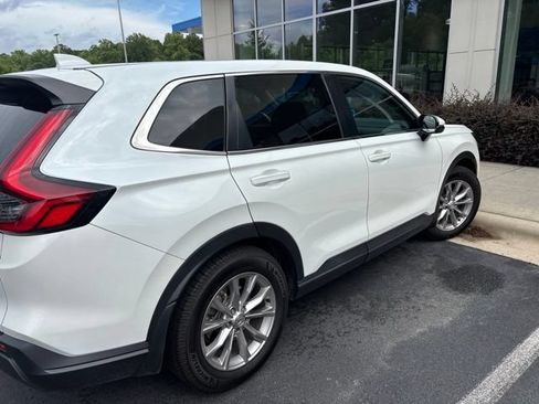 Used 2024 Honda CR-V EX image 9