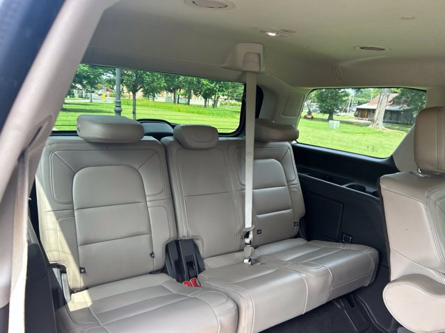 Used 2022 Lincoln Navigator Reserve AWD/4WD image 32