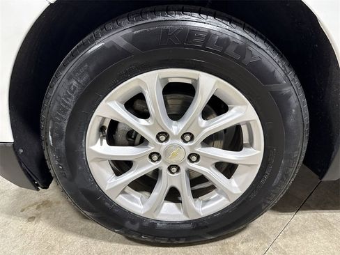 Used 2020 Chevrolet Equinox LS image 26