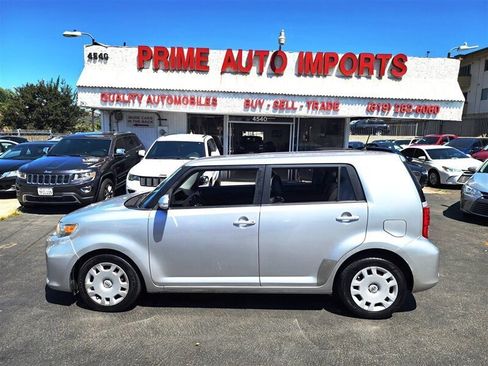 Used 2014 Scion xB image 37