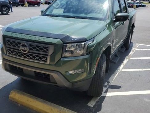 Used 2022 Nissan Frontier SV AWD/4WD image 1