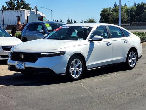 Certified 2025 Honda Accord LX image 8