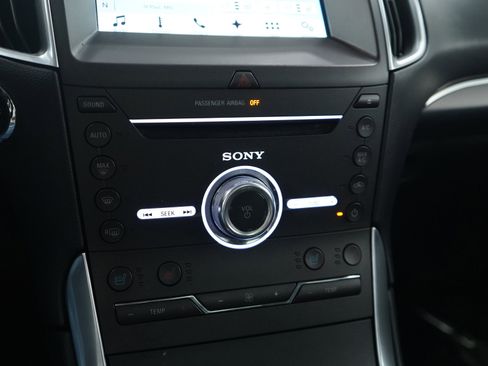 Used 2017 Ford Edge Titanium w/ Equipment Group 301A image 23