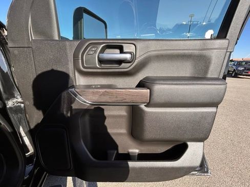 Used 2021 Chevrolet Silverado 2500 LTZ w/ LTZ Convenience Package AWD/4WD image 29