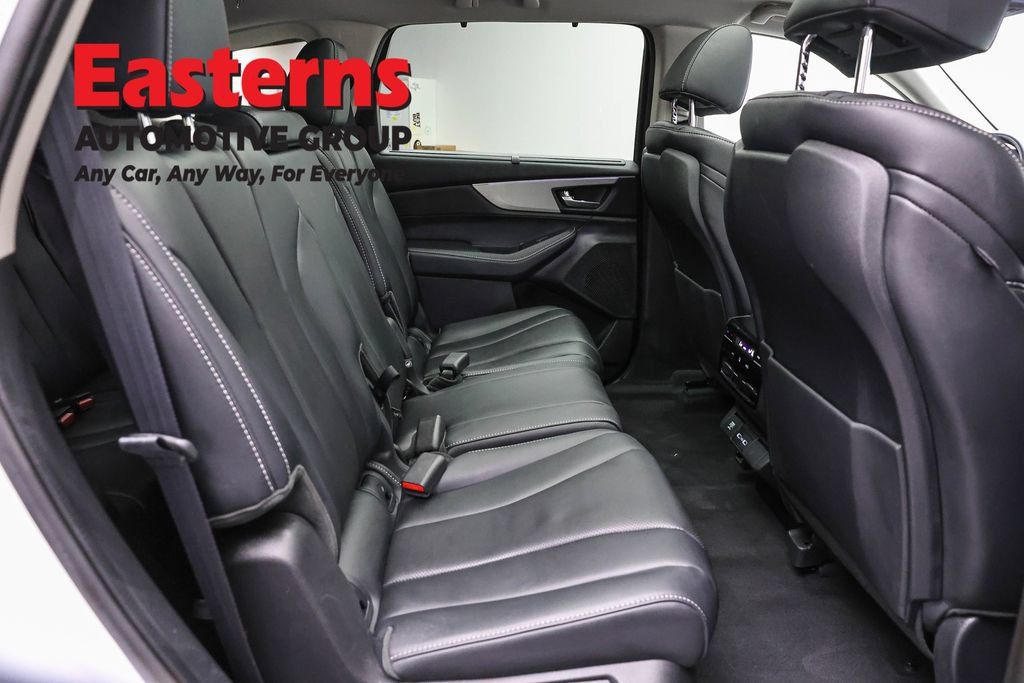 Used 2023 Acura MDX w/ Technology Package AWD/4WD image 25