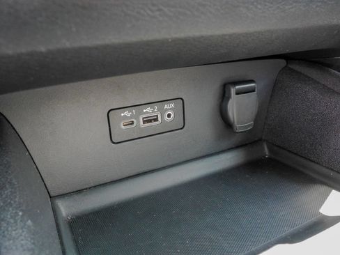 Used 2025 Nissan Altima 2.5 SV FWD image 26