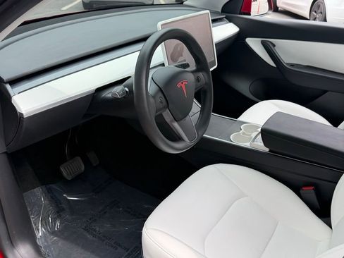 Used 2020 Tesla Model Y Long Range image 24