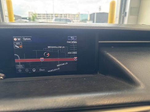 Used 2016 Lexus IS 200t RWD image 17