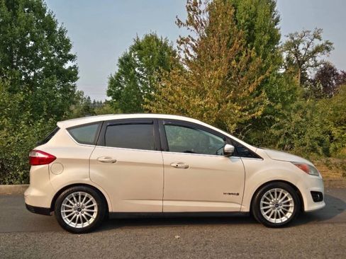 Used 2013 Ford C-MAX SEL FWD image 6