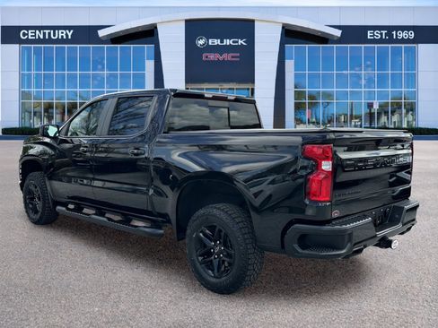 Used 2020 Chevrolet Silverado 1500 LT Trail Boss w/ Midnight Edition image 6