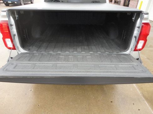 Used 2018 Chevrolet Silverado 1500 LTZ w/ LTZ Plus Package image 13