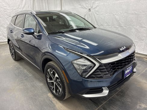 Certified 2023 Kia Sportage EX AWD/4WD image 4