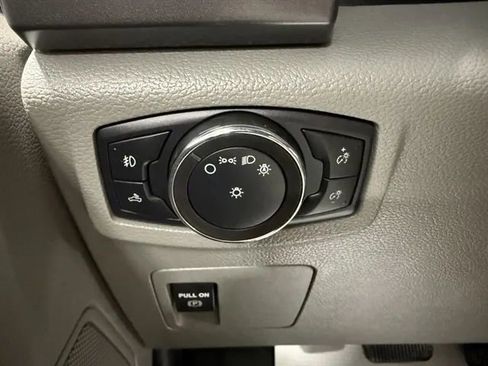 Used 2019 Ford F150 XLT image 25