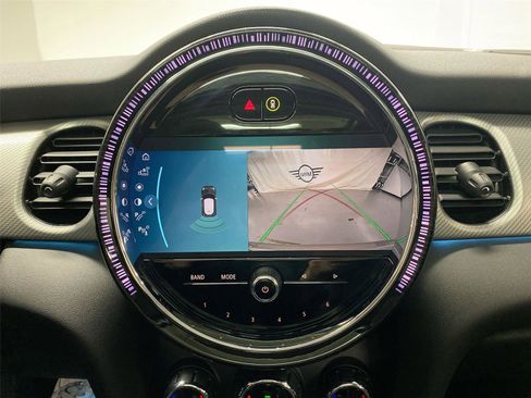 Certified 2024 MINI Cooper SE image 28