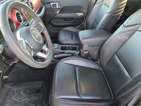 Certified 2023 Jeep Gladiator Rubicon w/ Cold Weather Group image 14