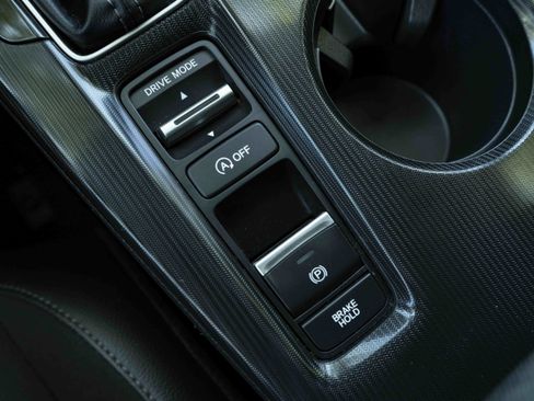 Used 2025 Honda Civic Sport image 28