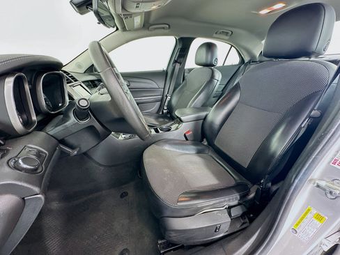 Used 2016 Chevrolet Malibu LT image 13