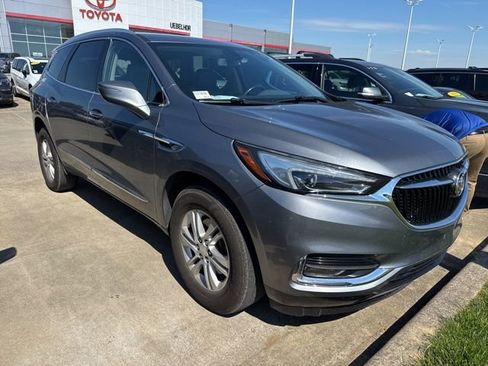 Used 2018 Buick Enclave Essence AWD/4WD image 12