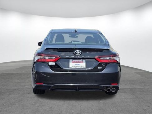 Used 2024 Toyota Camry SE FWD image 5