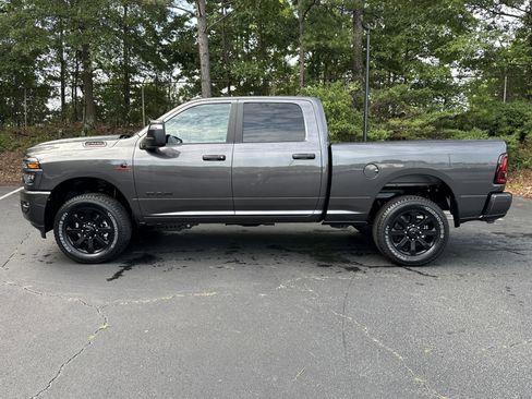 New 2025 RAM 2500 Big Horn image 4