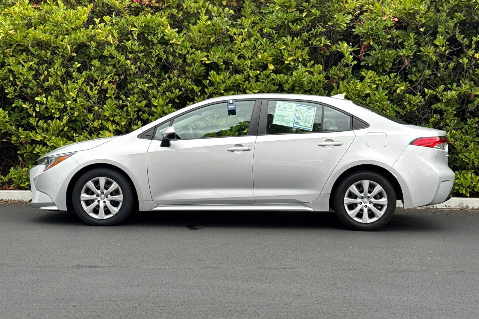 Used 2023 Toyota Corolla LE FWD image 7