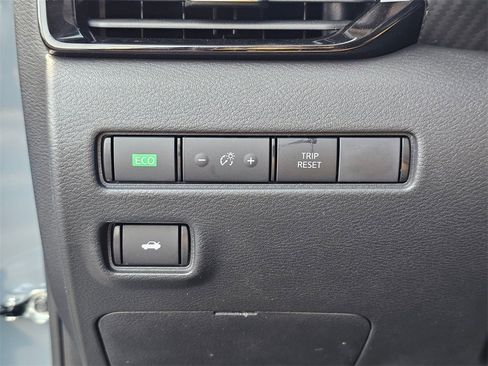 New 2025 Nissan Sentra SV w/ All-Weather Package image 31