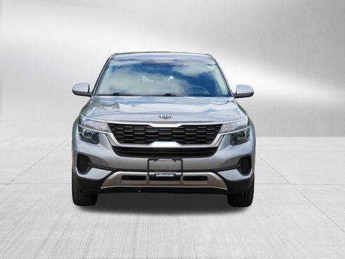 Used 2021 Kia Seltos LX AWD/4WD image 2