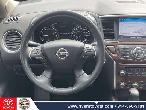 Used 2017 Nissan Pathfinder Platinum w/ Midnight Edition Package AWD/4WD image 15