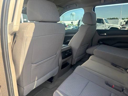 Used 2016 Chevrolet Tahoe LS RWD image 11