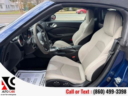 Used 2016 Nissan 370Z Touring Sport RWD image 11