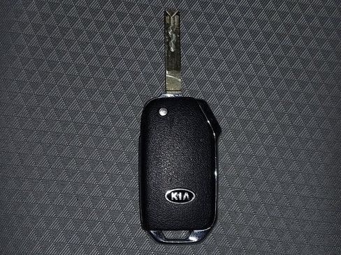 Used 2021 Kia Soul LX image 32