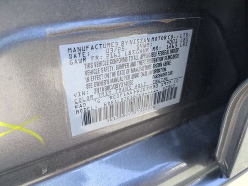 Used 2025 Nissan Sentra SV FWD image 33