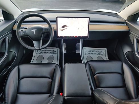Used 2020 Tesla Model 3 Long Range image 28