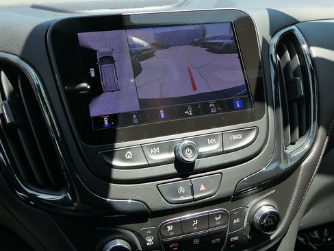 Used 2023 Chevrolet Equinox RS w/ RS Leather Package FWD image 19