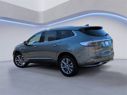 Used 2023 Buick Enclave Avenir w/ Avenir Technology Package image 9