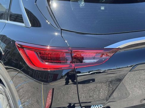 Used 2023 INFINITI QX50 Luxe AWD/4WD image 11