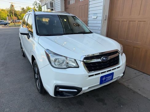 Used 2017 Subaru Forester 2.5i Premium w/ All-Weather Package AWD/4WD image 1