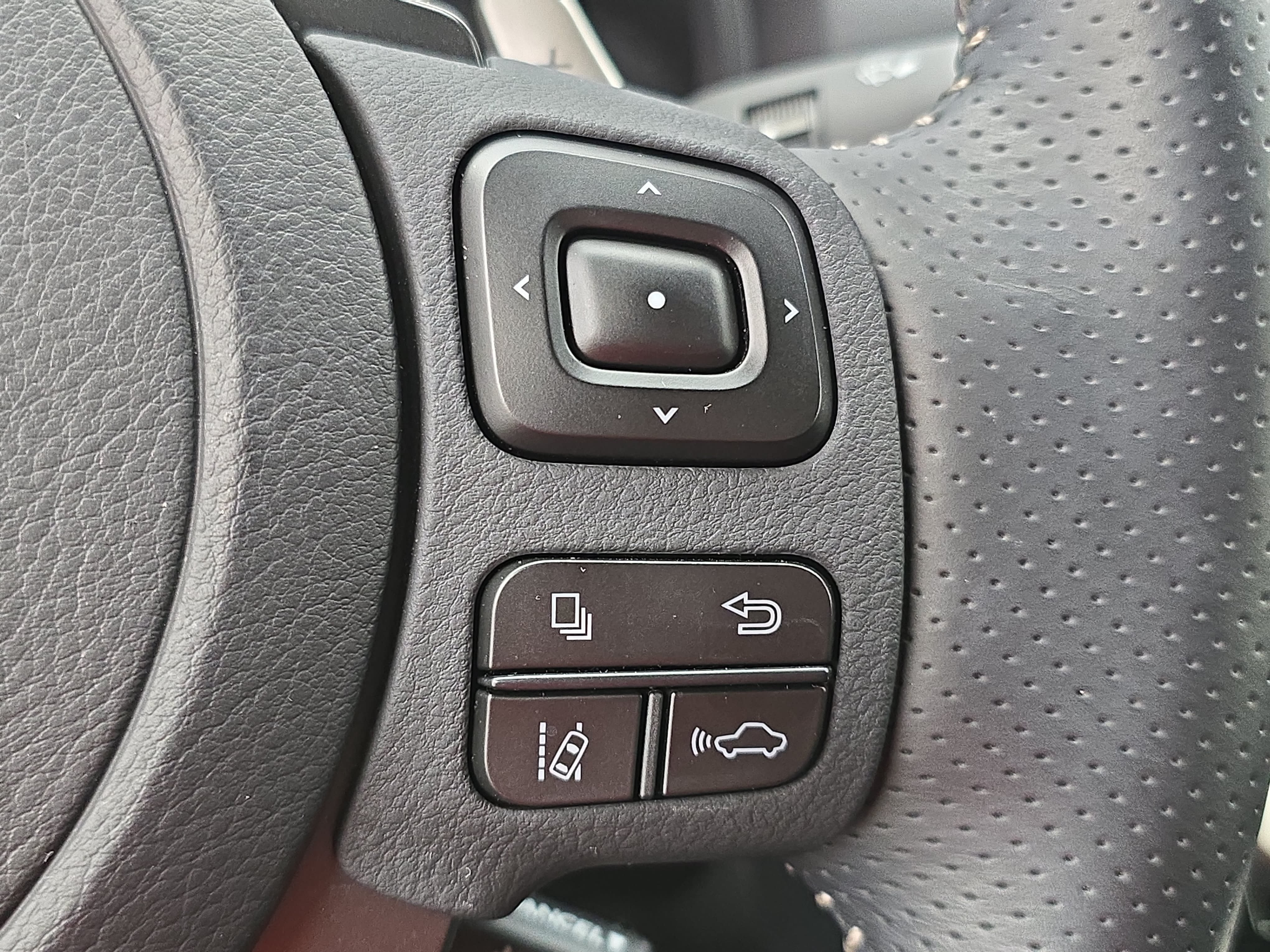 Used 2025 Lexus IS 350 F Sport RWD image 19