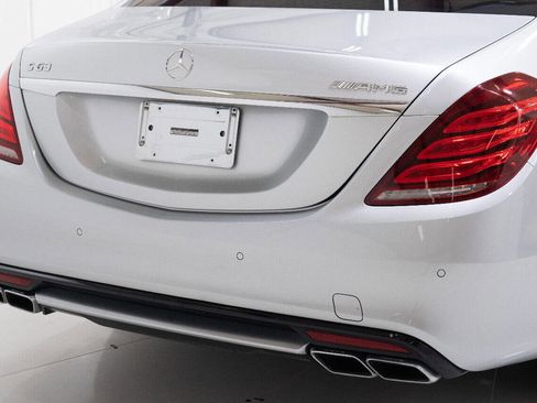 Used 2014 Mercedes-Benz S 63 AMG 4MATIC Sedan image 19