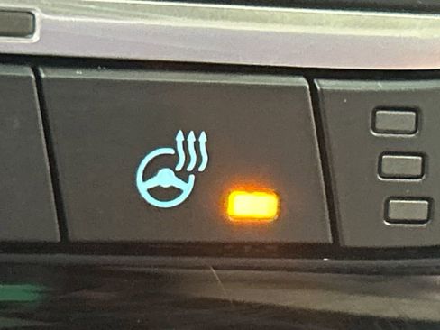 Used 2022 Ford Escape SEL image 15