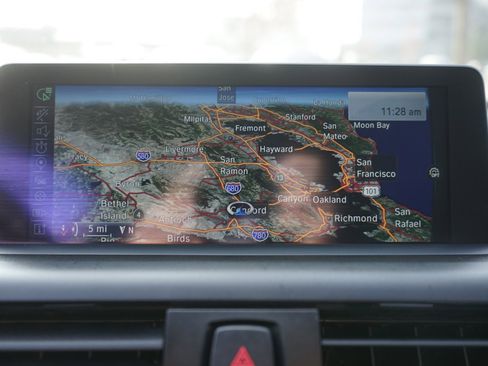 Used 2015 BMW M235i Coupe image 23