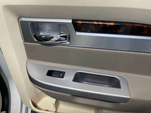 Used 2008 Chrysler Sebring Limited image 37