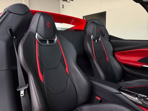 Used 2024 Ferrari 296 GTS RWD image 31